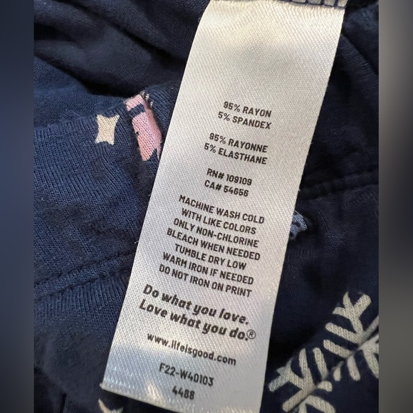 2 Pc PJ Set❄️ Life is Good Blue Snowflake❄️ Pants & Soft, Fleece Blue & Gray Top - Picture 11 of 11